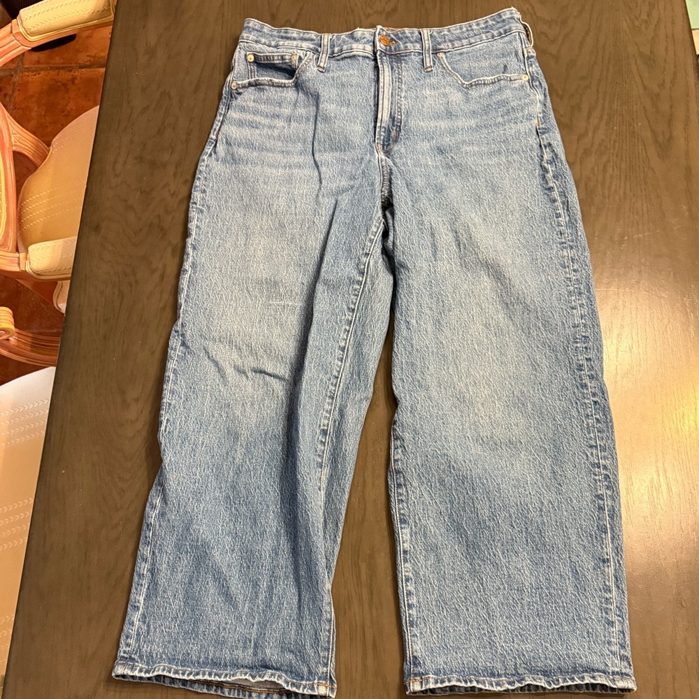 Madewell the curved perfect vintage wide leg crop Jean in size 32